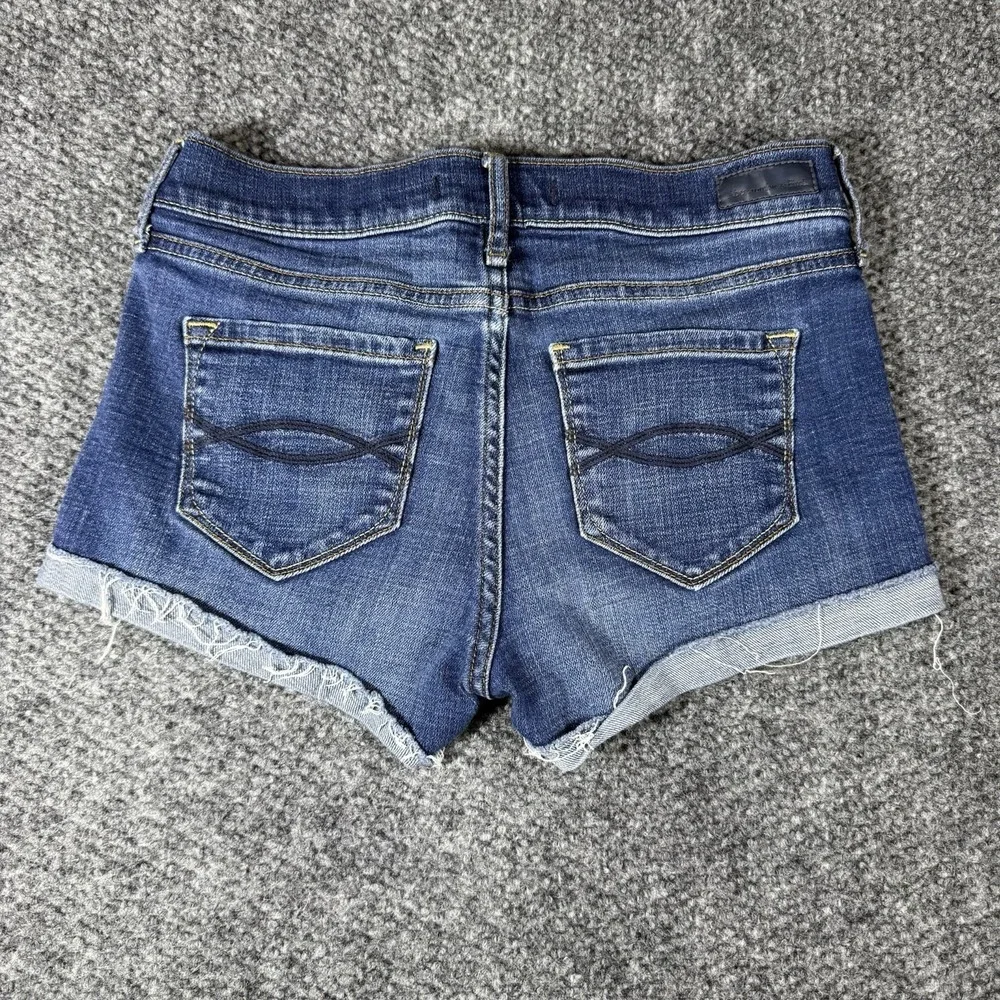 Abercrombie&Fitch LOT OF 2  Size 25 Womens Denim Shorts Dark Wash & Light Wash